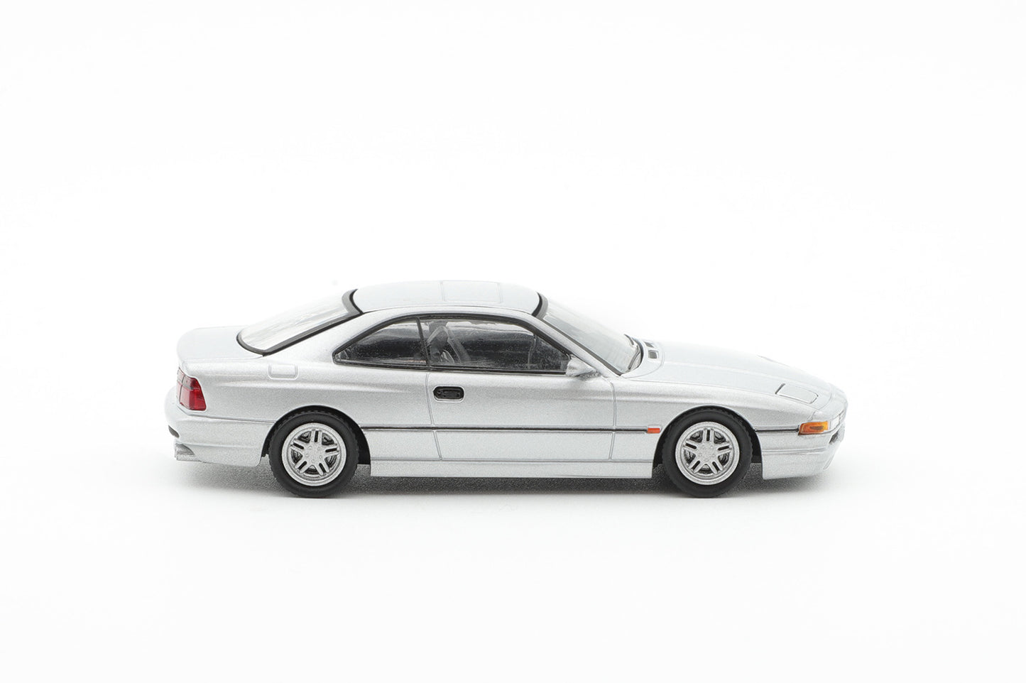 Shadow - 1/64 BMW 850 CSi diecast model car - Green LL-028-143
