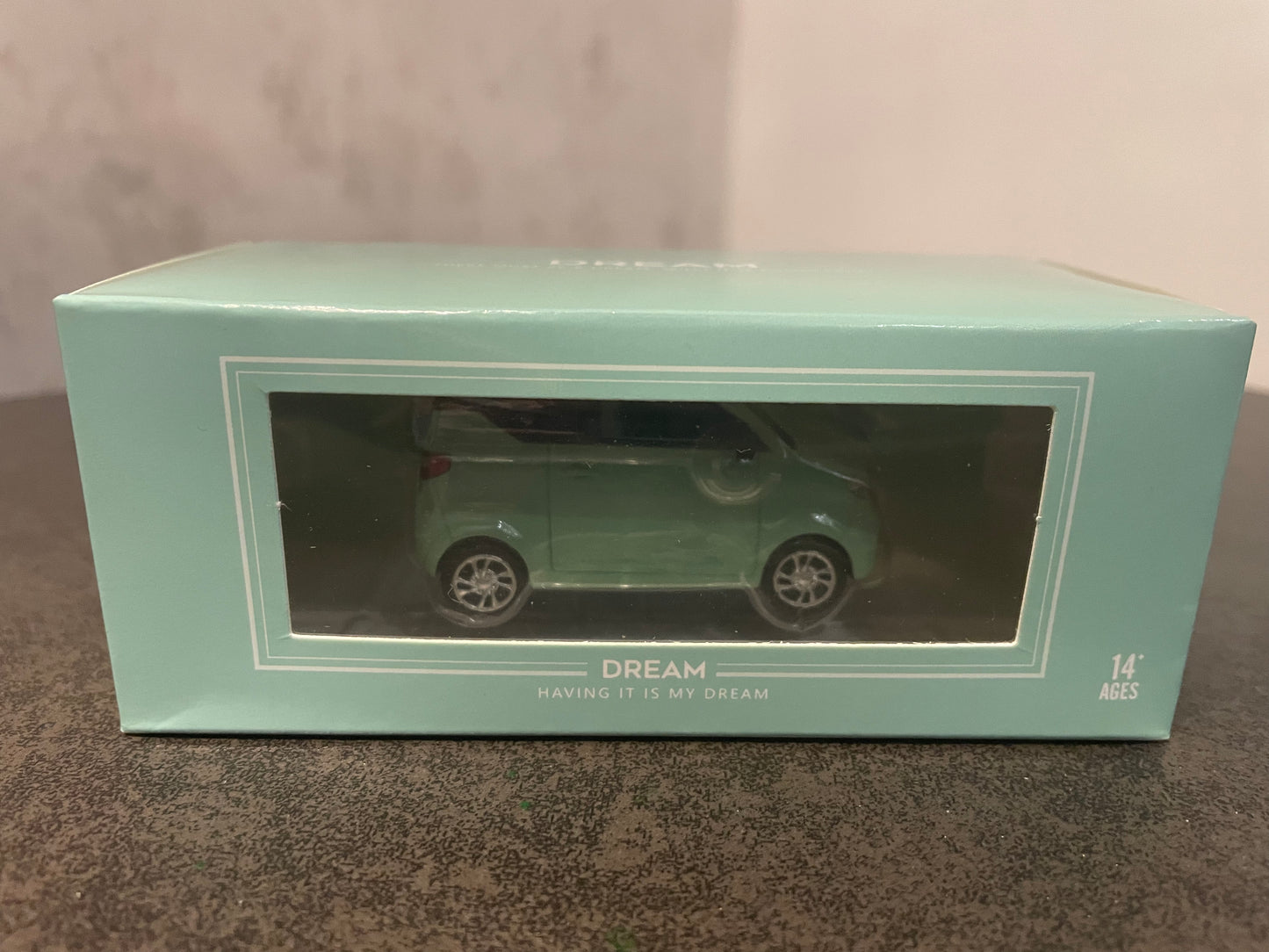 TimeMicro TM 1/64 - Dream Series WULING MINI EV ALLOY DIECAST MODEL CAR - GREEN - MODEL CARS UK