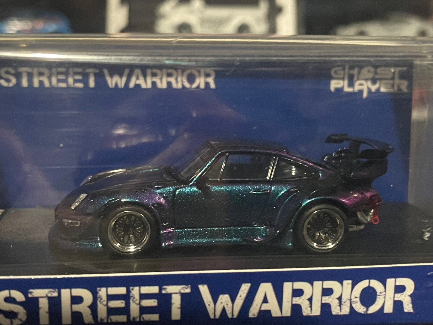 Street Weapon SW - 1/64 PORSCHE RWB 993 Diecast model - chameleon Low Wing