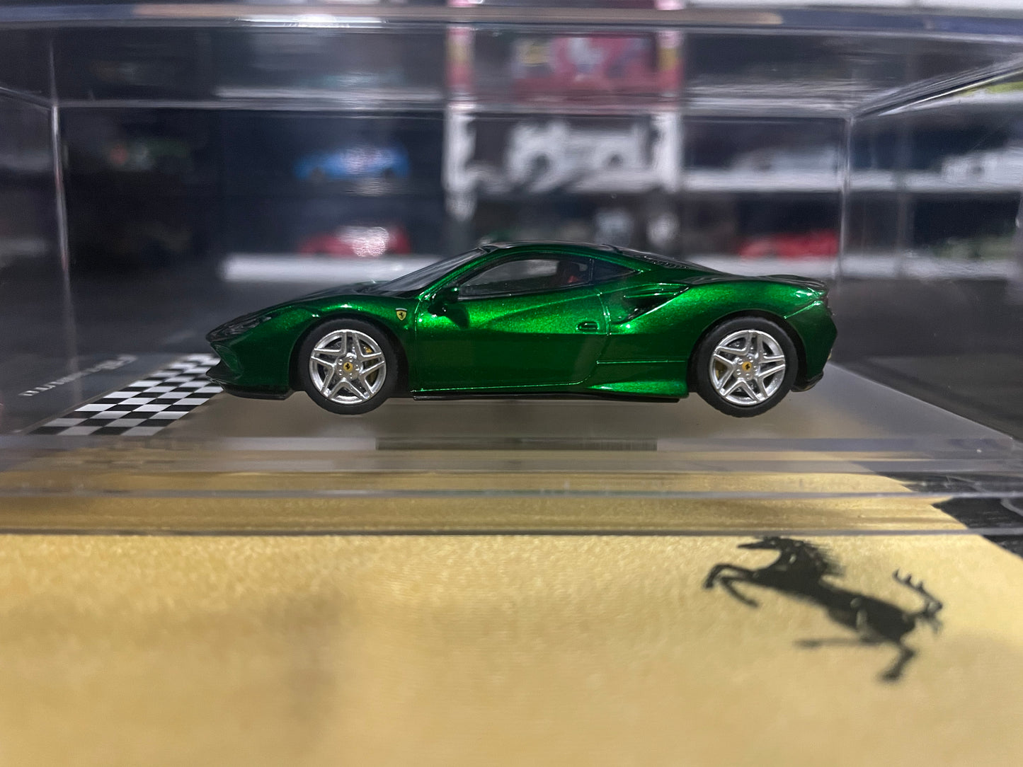 XF Model - 1/64 Ferrari F8 Tributo diecast model - GREEN