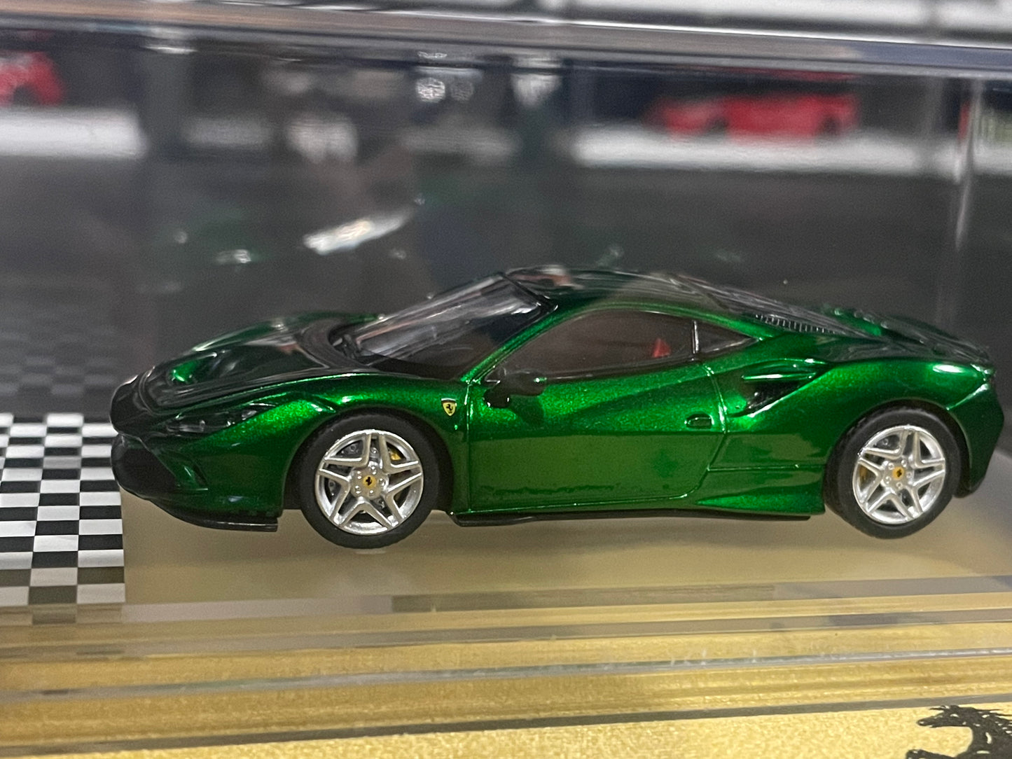 XF Model - 1/64 Ferrari F8 Tributo diecast model - GREEN