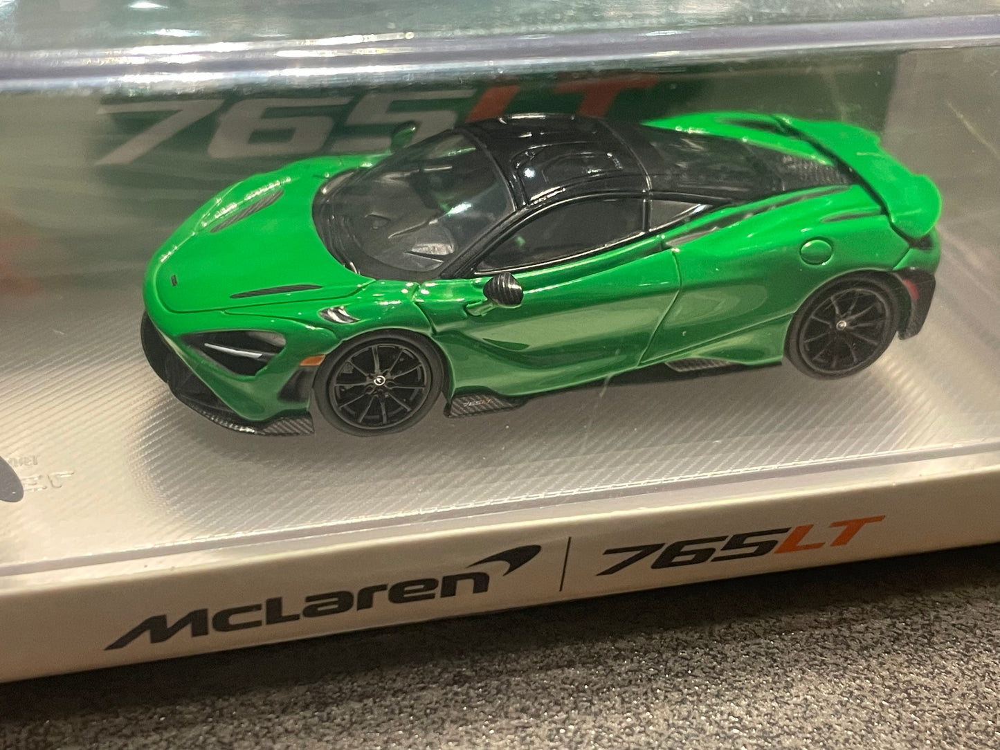 [PREORDER] CM MODEL 1/64 - Mclaren 765LT Chrome  green/CM64-765LT-10