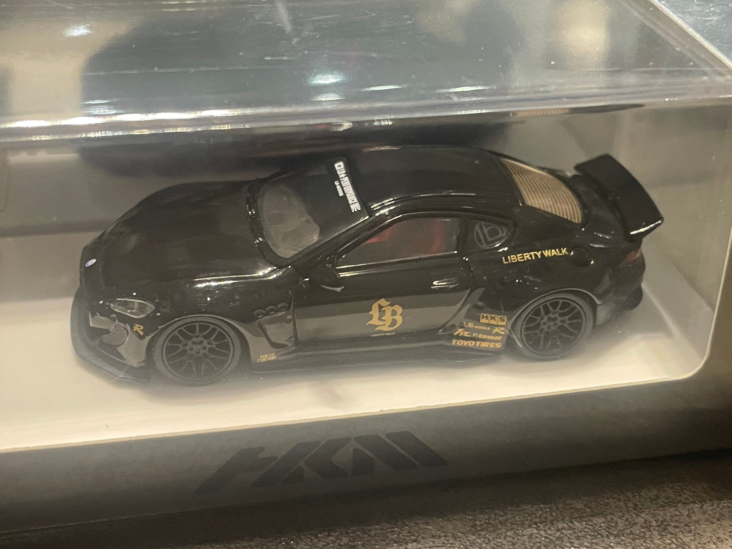 [ PRÉCOMMANDE ] HKM 1/64 - Martha GranTurismo 1ère génération Mk1 Sport version GTS M145 modèle moulé sous pression - Noir brillant