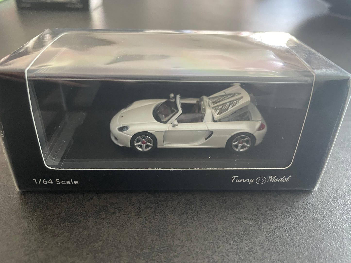 Funny Model - 1/64 Porsche Cerrera GT diecast model car - Pearl White