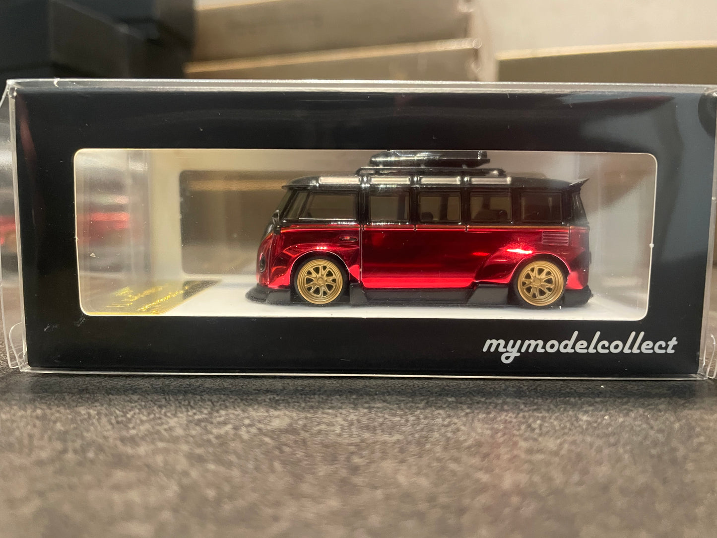 MODEL COLLECT MC 1:64 - Volkswagen VW T1 BUS diecast model car - Chrome Red