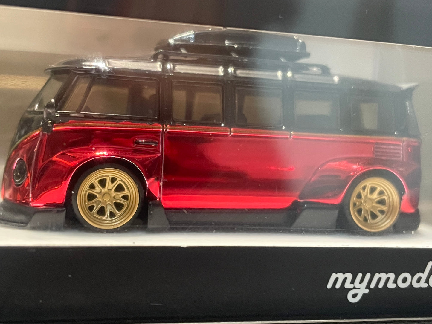 MODEL COLLECT MC 1:64 - Volkswagen VW T1 BUS diecast model car - Chrome Red