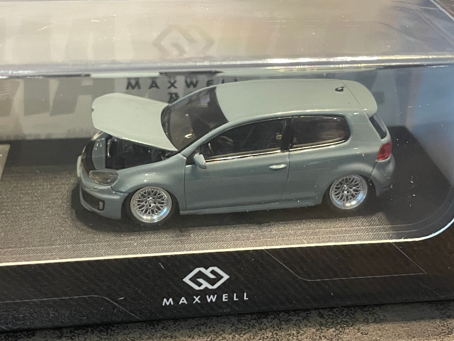 Maxwell - 1:64 GOLF GTI MK6 Diecast model car - GREY Lowride