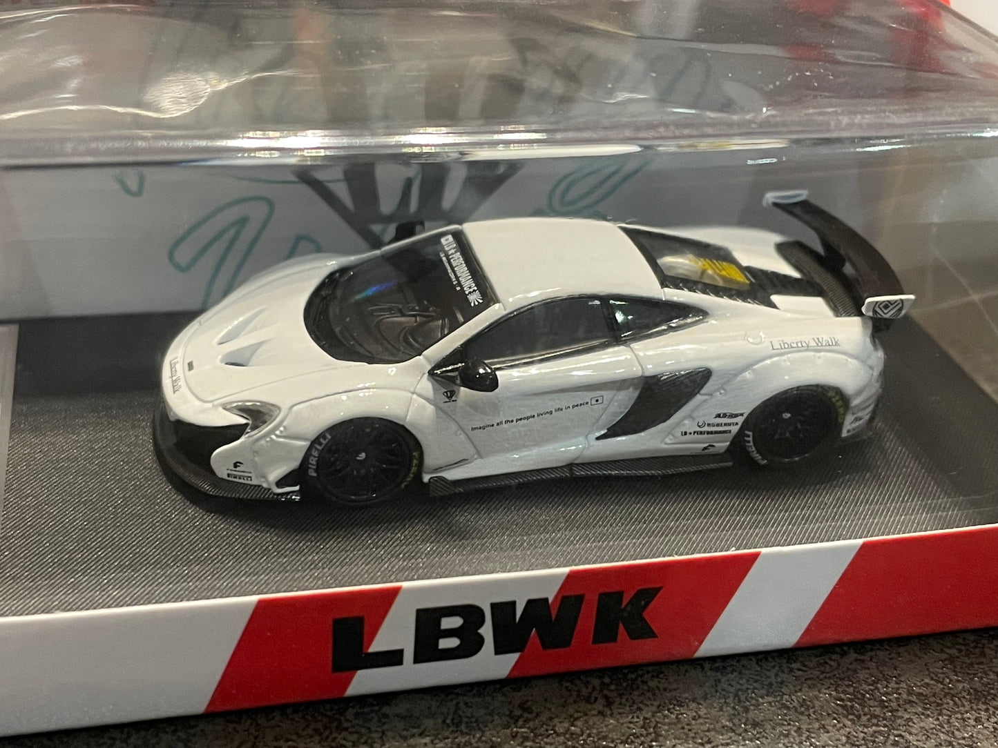 Star Model 1/64 - Japanese LBWK authorized product, LB-Works MCL 650S wide-body modified version diecast model - Gloss White