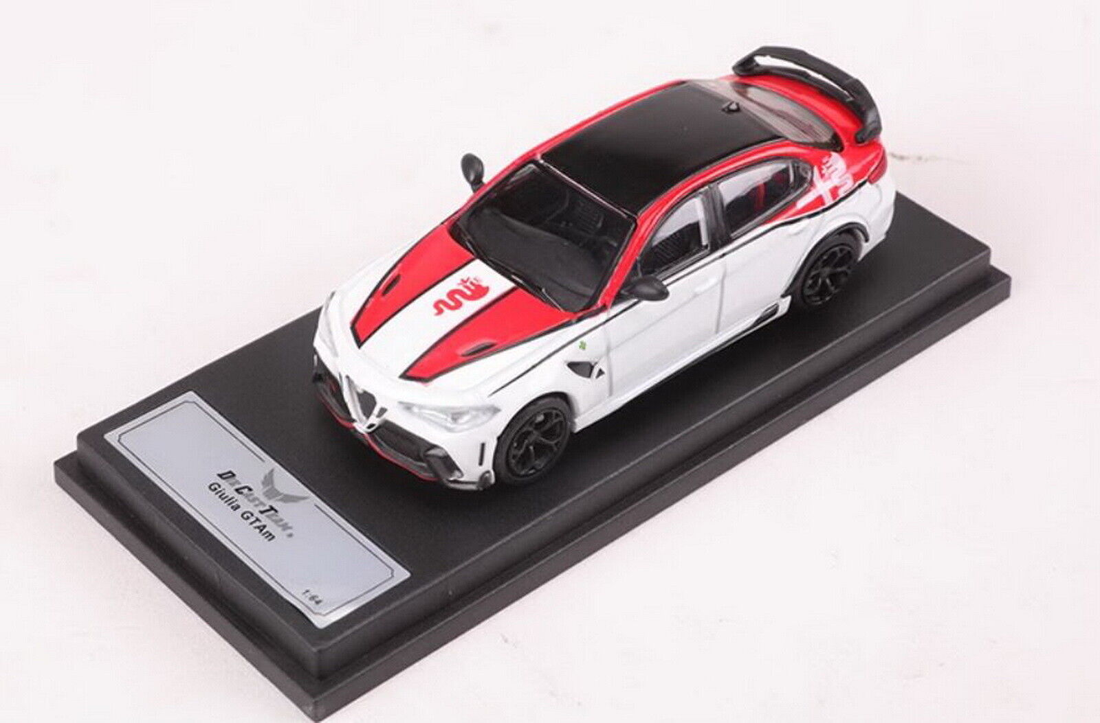 DCT - 1/64 Alfa Romeo Juliet GTAm diecast model - White Latte Art - MODEL CARS UKMODEL CAR#INNO64##TARMAC##diecast_model#