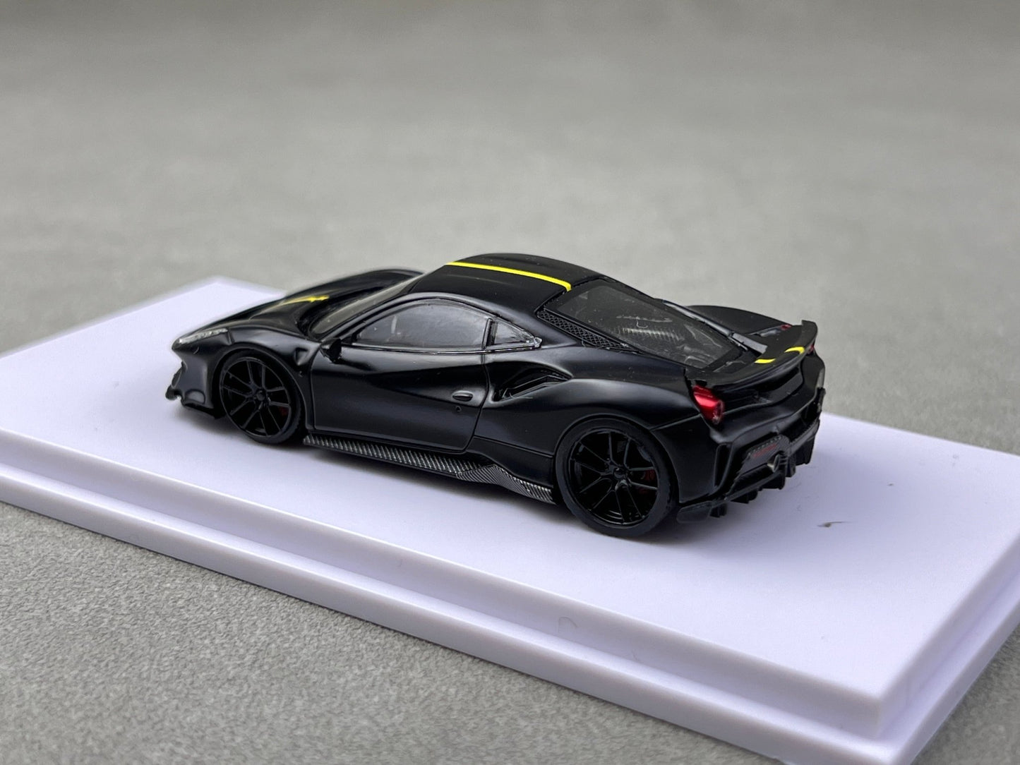 [ PREORDER ] DCM - 1/64 Ferrari Novitec 488 Pista diecast model car - matte black - MODEL CAR UKMODEL CAR#INNO64##TARMAC##diecast_model#