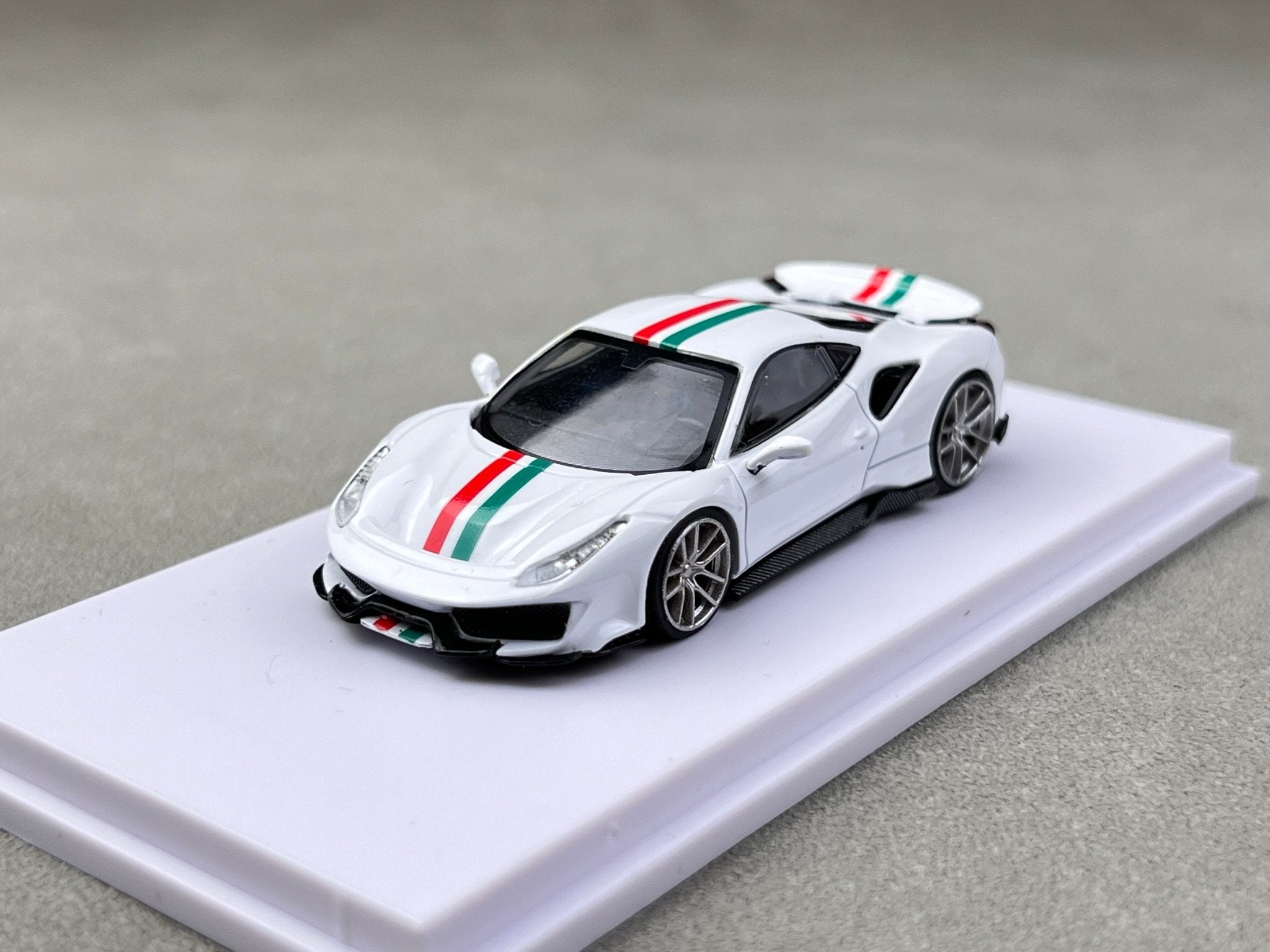 [ PREORDER ] DCM - 1/64 Ferrari Novitec 488 Pista diecast model car ...