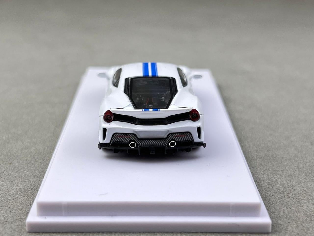 [ PREORDER ] DCM - 1/64 Ferrari Novitec 488 Pista diecast model car - pure white and blue stripes - MODEL CAR UKMODEL CAR#INNO64##TARMAC##diecast_model#