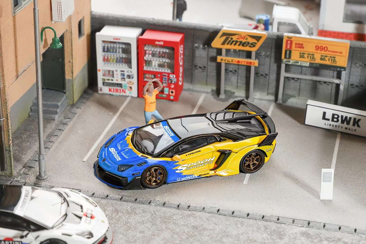 [PREORDER] LBWK - 1/64 LP700-4 LB3.0 Silhouette Works Aventador GT Evo diecast model - Spoon Blue Yellow - MODEL CAR UKMODEL CAR#INNO64##TARMAC##diecast_model#