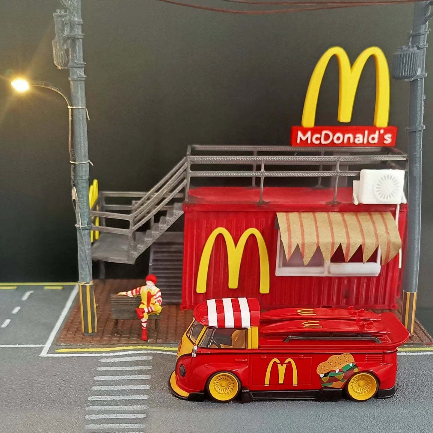 [ PREORDER ] LMLF - 1:64 Volkswagen T1 pickup truck McDonald's LIVERY diecast model car - MODEL CARS UKMODEL CAR#INNO64##TARMAC##diecast_model#