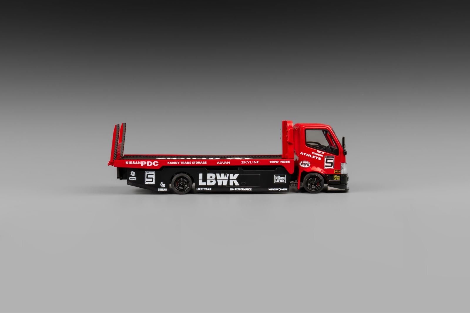 [PREORDER] Micro Turbo - 1/64 Fully floor - standing flatbed trailer Super Silhouette Metallic Red diecast model car - MODEL CARS UKMODEL CAR#INNO64##TARMAC##diecast_model#