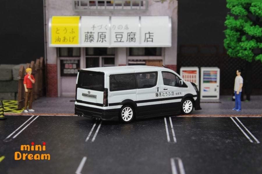 [PREORDER] Mini Dream - 1/64 Hiace H300 modified Fujiwara initial D diecast model car - A - white hood and black wheel - MODEL CARS UKMODEL CAR#INNO64##TARMAC##diecast_model#