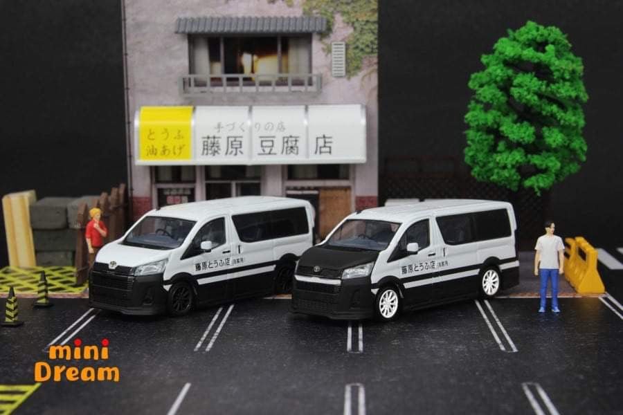 [PREORDER] Mini Dream - 1/64 Hiace H300 modified Fujiwara initial D diecast model car - A - white hood and black wheel - MODEL CARS UKMODEL CAR#INNO64##TARMAC##diecast_model#