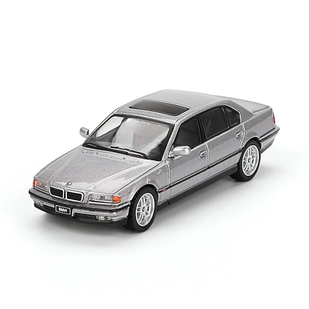 [PREORDER] Mini GT - 1/64 BMW 750IL ASPEN SILVER METALLIC RHD DIECAST SCALE MODEL CAR - MGT00792 - R - MODEL CARS UKMODEL CAR#INNO64##TARMAC##diecast_model#