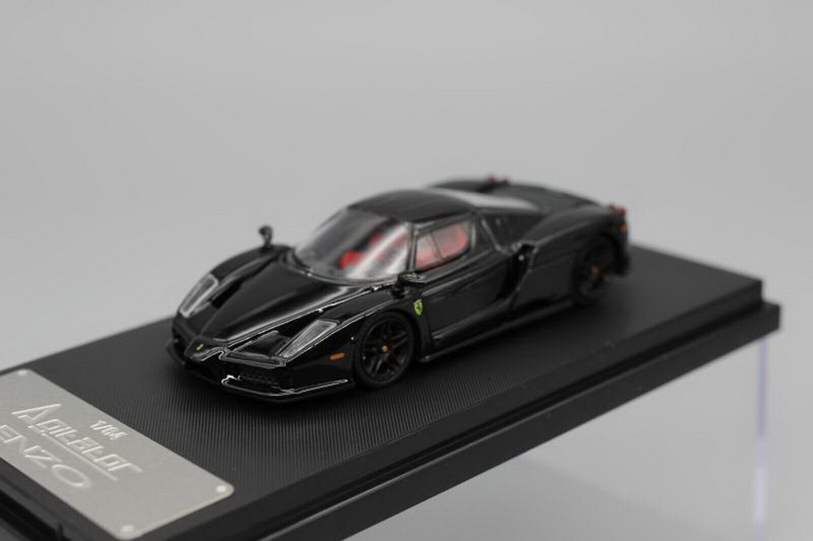 [PREORDER] MINIDREAM 1:64 FERRARI ENZO - BLACK - MODEL CAR UKMODEL CAR#INNO64##TARMAC##diecast_model#