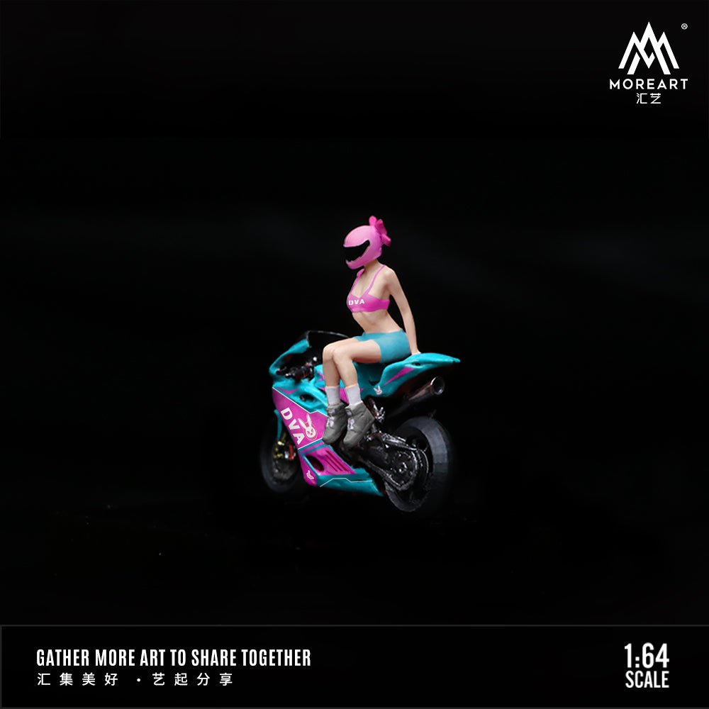 [PREORDER] MoreArt - 1/64 GAME PAINTING MOTORCYCLE GIRL - MODEL CARS UKFIGURE#INNO64##TARMAC##diecast_model#