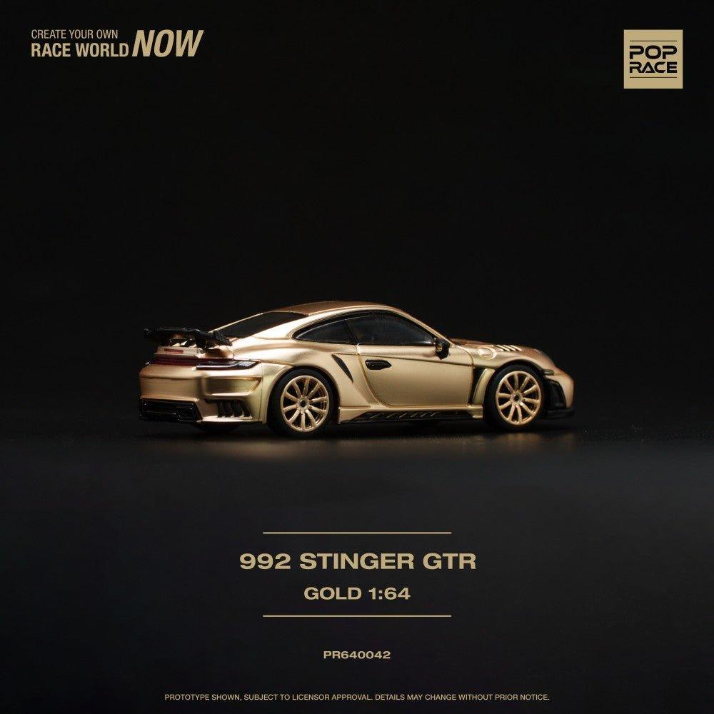 [PREORDER] POP RACE - 1/64 STINGER 992 GOLD - PR640042 - MODEL CAR UKMODEL CAR#INNO64##TARMAC##diecast_model#