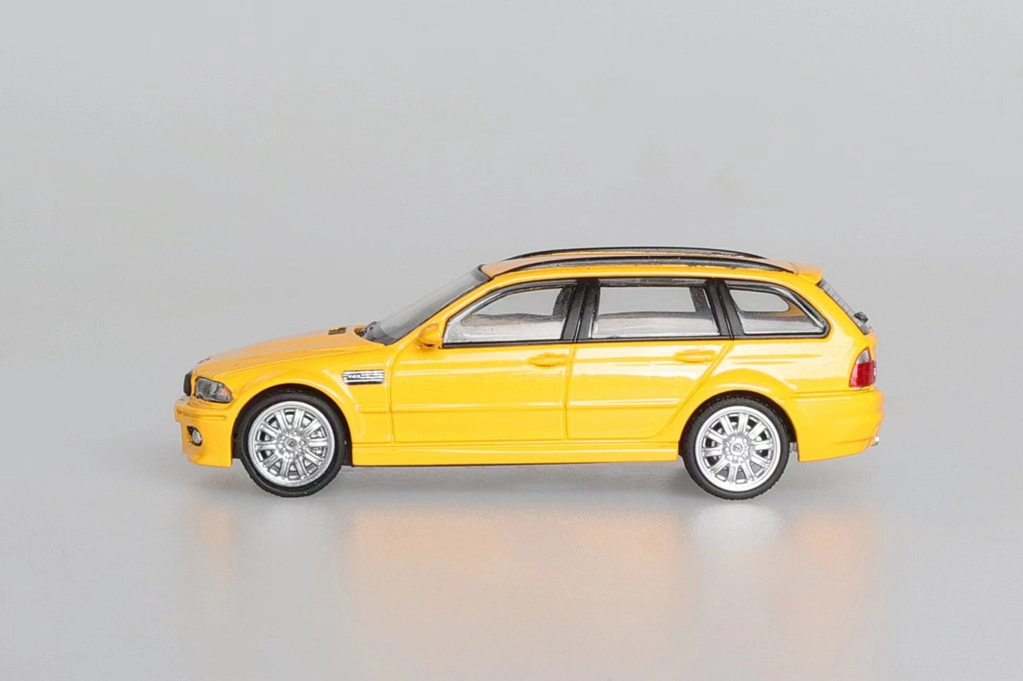 [ PREORDER ] Stance Hunters SH 1/64 - BMW E46 Wagon diecast model - B/Yellow+silver wheel - MODEL CARS UKMODEL CAR#INNO64##TARMAC##diecast_model#