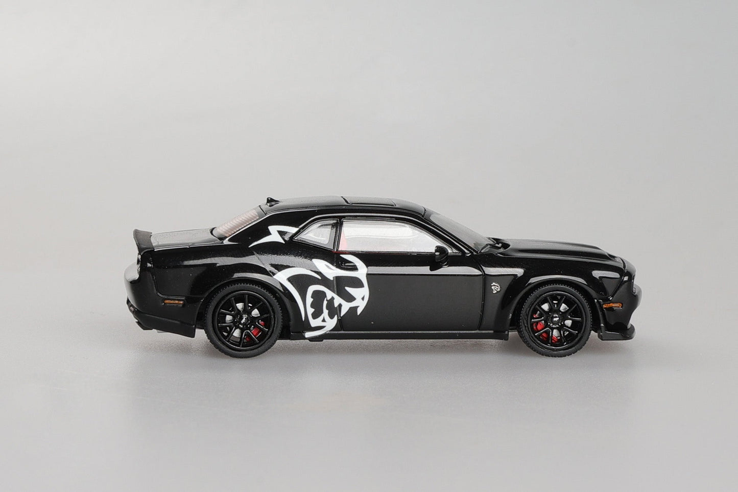 [ PREORDER ] Stance Hunters SH 1/64 - Dodge SRT Hellcat diecast model - Pearl Black with demon livery - MODEL CARS UKMODEL CAR#INNO64##TARMAC##diecast_model#