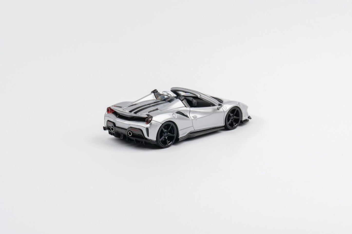 [ PREORDER ] TPC - 1/64 Ferrari Novitec 488 roadster diecast model - Silver - MODEL CARS UKMODEL CAR#INNO64##TARMAC##diecast_model#