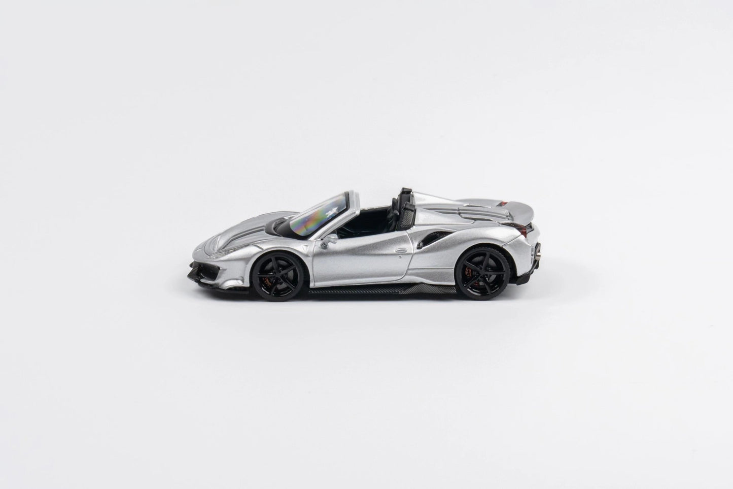 [ PREORDER ] TPC - 1/64 Ferrari Novitec 488 roadster diecast model - Silver - MODEL CARS UKMODEL CAR#INNO64##TARMAC##diecast_model#